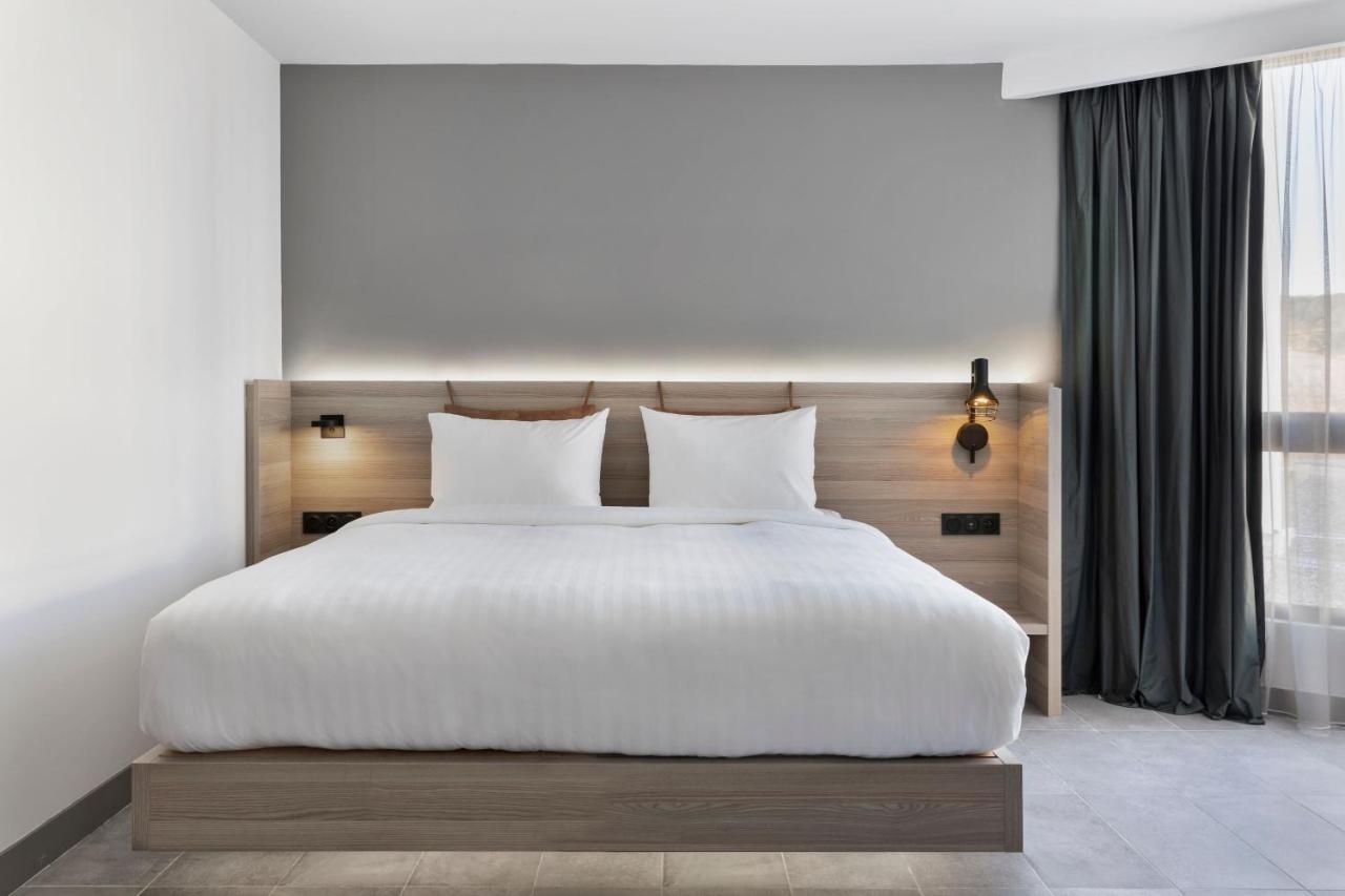 Moxy La Ciotat Hotel Eksteriør billede
