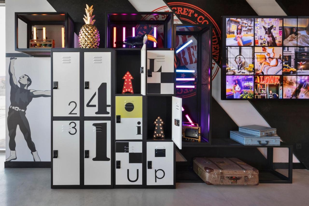 Moxy La Ciotat Hotel Eksteriør billede