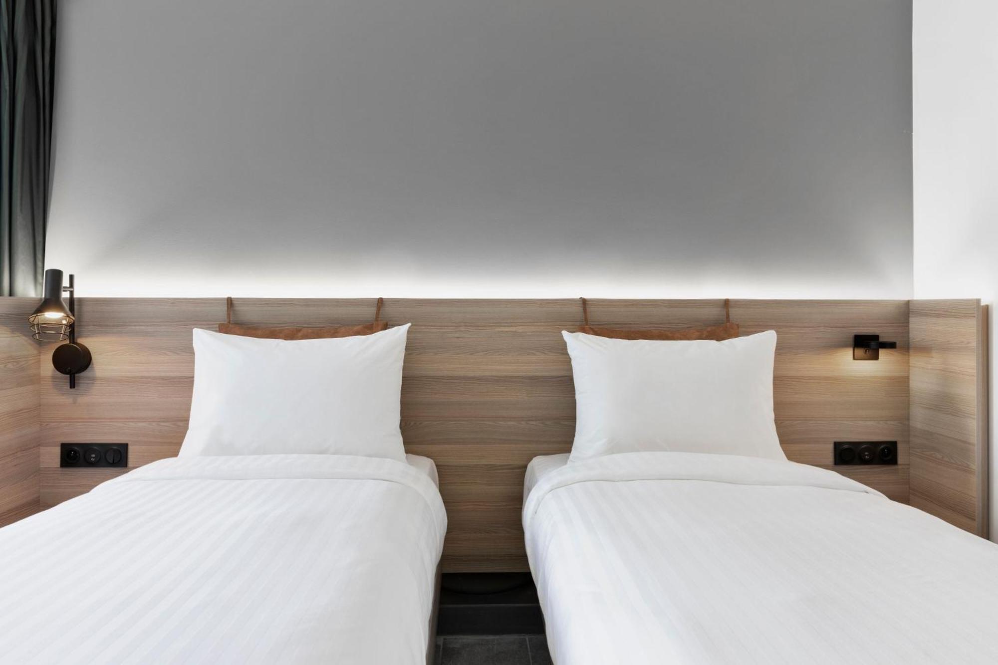 Moxy La Ciotat Hotel Eksteriør billede