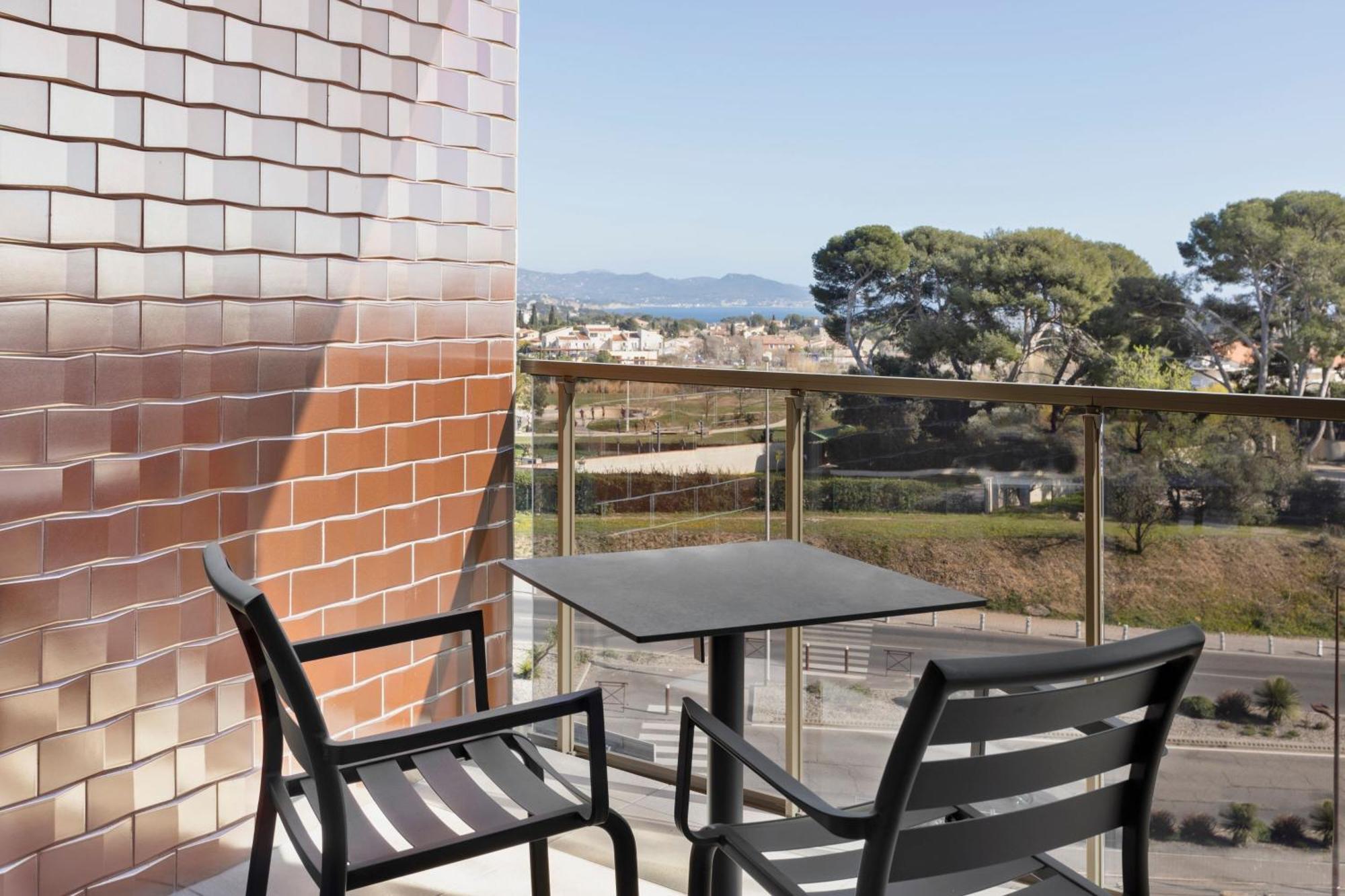 Moxy La Ciotat Hotel Eksteriør billede