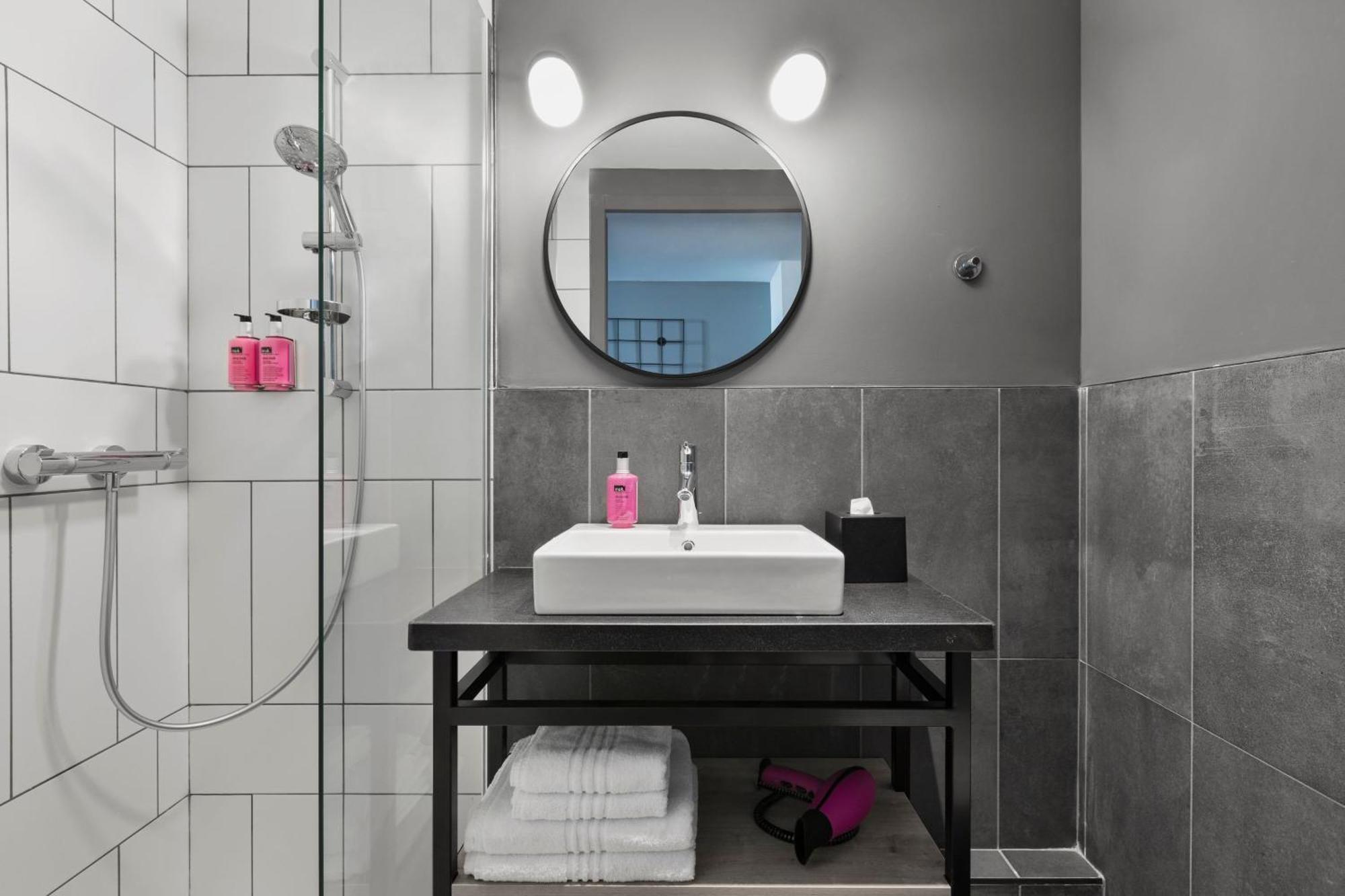 Moxy La Ciotat Hotel Eksteriør billede